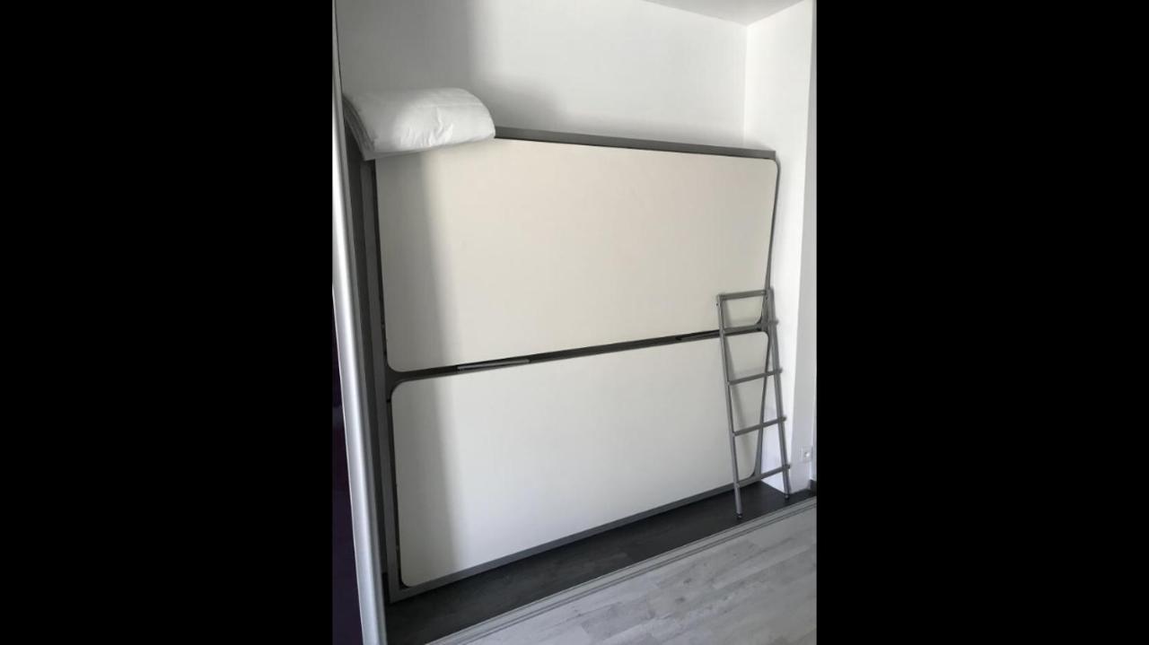 Joli Studio Scandinave Milly-la-Foret Exteriör bild